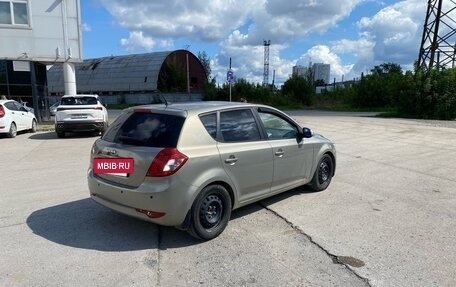 KIA cee'd I рестайлинг, 2010 год, 690 000 рублей, 2 фотография