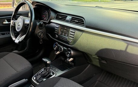 KIA Rio IV, 2018 год, 1 370 000 рублей, 13 фотография