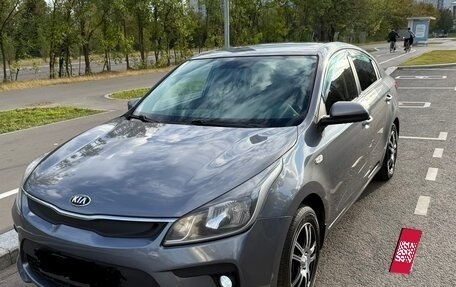 KIA Rio IV, 2018 год, 1 370 000 рублей, 5 фотография