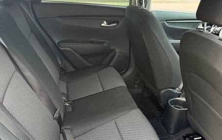 KIA Rio IV, 2018 год, 1 370 000 рублей, 18 фотография