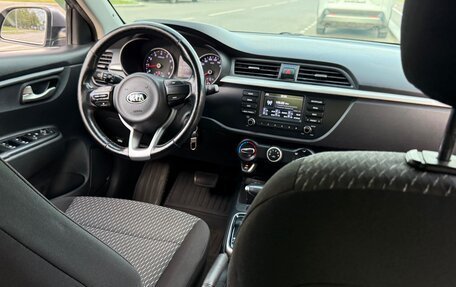 KIA Rio IV, 2018 год, 1 370 000 рублей, 12 фотография