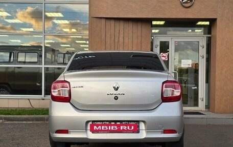 Renault Logan II, 2018 год, 650 000 рублей, 5 фотография