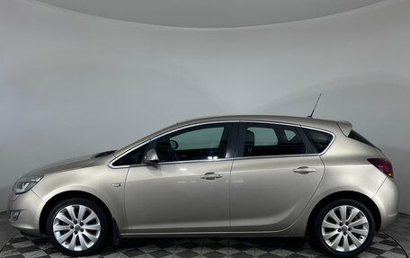 Opel Astra J, 2011 год, 650 000 рублей, 6 фотография