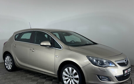 Opel Astra J, 2011 год, 650 000 рублей, 3 фотография