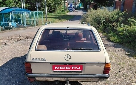 Mercedes-Benz W123, 1982 год, 505 000 рублей, 11 фотография