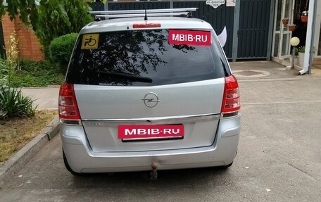 Opel Zafira B, 2008 год, 680 000 рублей, 4 фотография