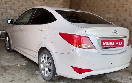 Hyundai Solaris II рестайлинг, 2016 год, 830 000 рублей, 4 фотография