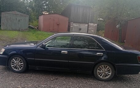 Toyota Crown, 2001 год, 910 000 рублей, 8 фотография