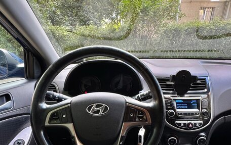 Hyundai Solaris II рестайлинг, 2016 год, 1 200 000 рублей, 10 фотография