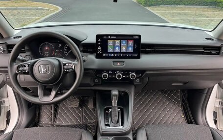 Honda Vezel, 2023 год, 1 845 000 рублей, 6 фотография