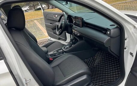 Honda Vezel, 2023 год, 1 845 000 рублей, 8 фотография