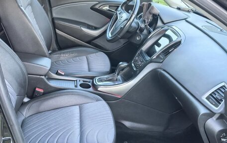 Opel Astra J, 2013 год, 840 000 рублей, 3 фотография