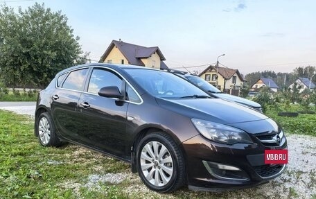 Opel Astra J, 2013 год, 840 000 рублей, 9 фотография
