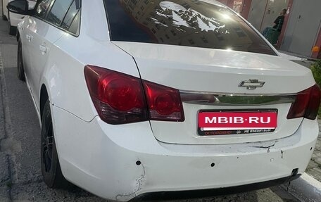 Chevrolet Cruze II, 2011 год, 550 000 рублей, 5 фотография