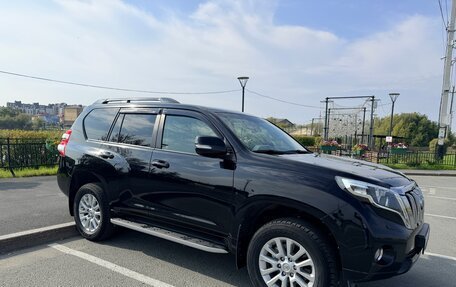 Toyota Land Cruiser Prado 150 рестайлинг 2, 2017 год, 5 100 000 рублей, 2 фотография