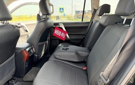 Toyota Land Cruiser Prado 150 рестайлинг 2, 2017 год, 5 100 000 рублей, 7 фотография