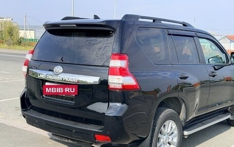 Toyota Land Cruiser Prado 150 рестайлинг 2, 2017 год, 5 100 000 рублей, 3 фотография