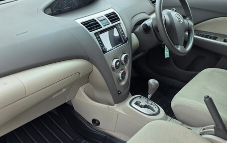 Toyota Belta, 2010 год, 695 000 рублей, 8 фотография