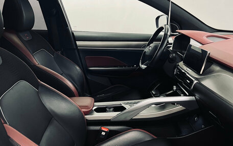 Geely Coolray I, 2022 год, 1 590 000 рублей, 23 фотография