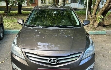Hyundai Solaris II рестайлинг, 2014 год, 950 000 рублей, 1 фотография