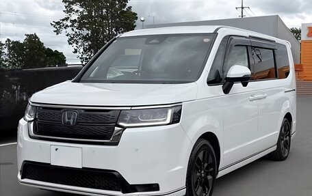 Honda Stepwgn, 2024 год, 2 100 757 рублей, 1 фотография