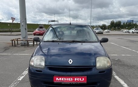 Renault Clio III, 2001 год, 395 000 рублей, 1 фотография