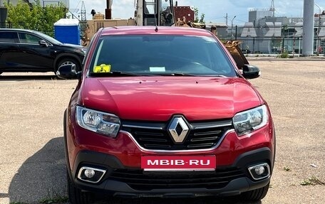 Renault Logan II, 2018 год, 1 400 000 рублей, 3 фотография