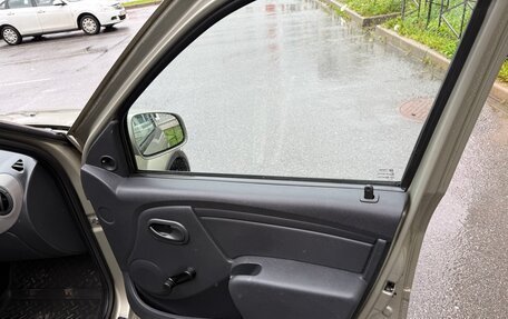Renault Logan I, 2013 год, 330 000 рублей, 17 фотография