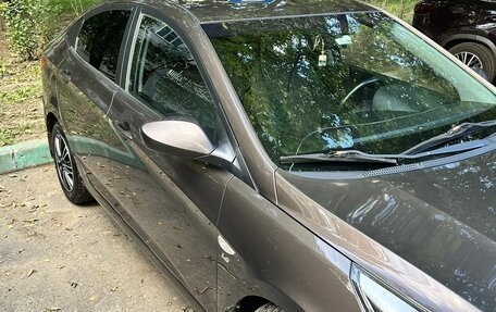 Hyundai Solaris II рестайлинг, 2014 год, 950 000 рублей, 3 фотография