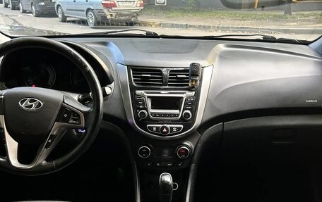 Hyundai Solaris II рестайлинг, 2014 год, 950 000 рублей, 12 фотография