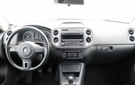 Volkswagen Tiguan I, 2011 год, 1 029 000 рублей, 12 фотография