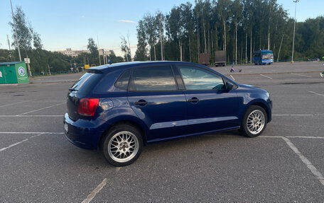 Volkswagen Polo VI (EU Market), 2011 год, 550 000 рублей, 2 фотография