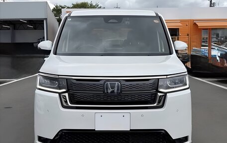 Honda Stepwgn, 2024 год, 2 100 757 рублей, 2 фотография