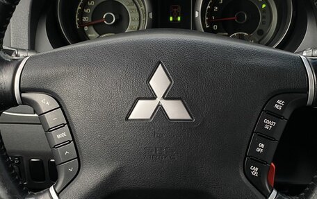 Mitsubishi Pajero IV, 2013 год, 2 249 000 рублей, 15 фотография