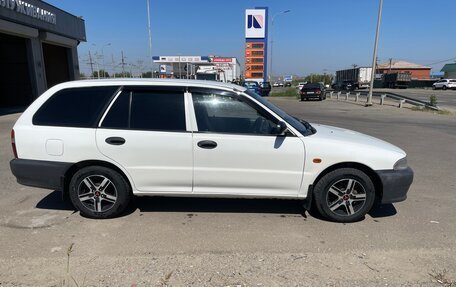 Mitsubishi Libero I рестайлинг, 2001 год, 320 000 рублей, 2 фотография