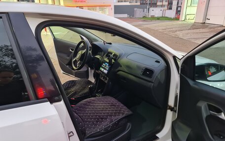 Volkswagen Polo VI (EU Market), 2010 год, 595 000 рублей, 8 фотография