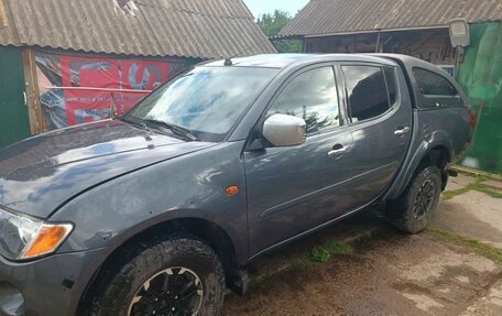 Mitsubishi L200 IV рестайлинг, 2008 год, 740 000 рублей, 2 фотография