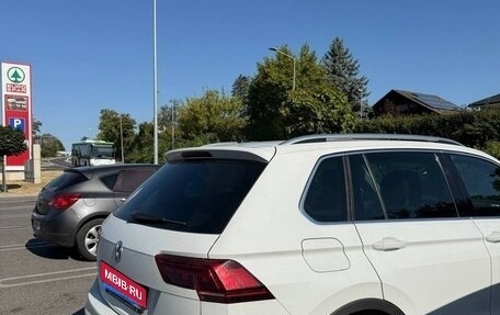 Volkswagen Tiguan II, 2018 год, 2 200 000 рублей, 2 фотография