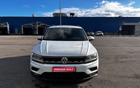 Volkswagen Tiguan II, 2020 год, 2 600 000 рублей, 1 фотография