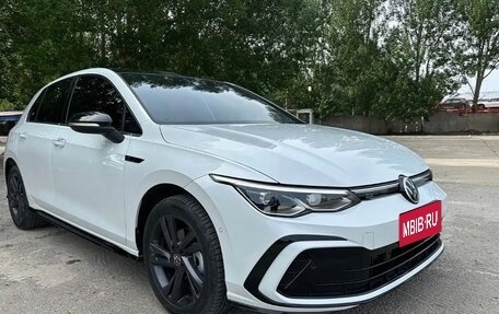 Volkswagen Golf VIII, 2022 год, 2 100 000 рублей, 1 фотография