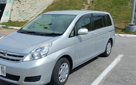 Toyota ISis I, 2010 год, 1 250 000 рублей, 1 фотография