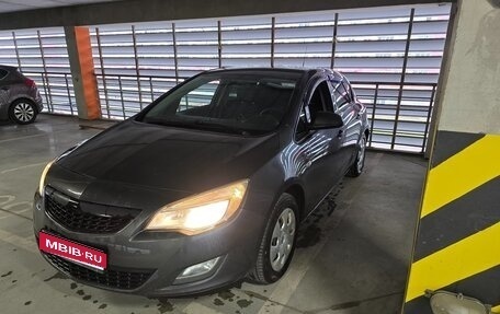 Opel Astra J, 2011 год, 320 000 рублей, 1 фотография