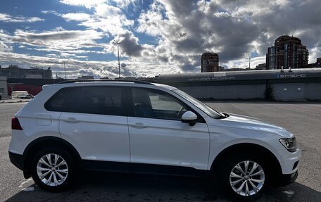 Volkswagen Tiguan II, 2020 год, 2 600 000 рублей, 3 фотография