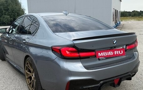 BMW 5 серия, 2018 год, 3 250 000 рублей, 2 фотография