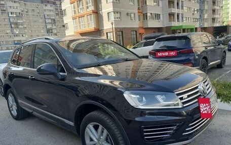 Volkswagen Touareg III, 2016 год, 2 700 000 рублей, 2 фотография