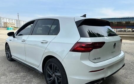 Volkswagen Golf VIII, 2022 год, 2 100 000 рублей, 4 фотография