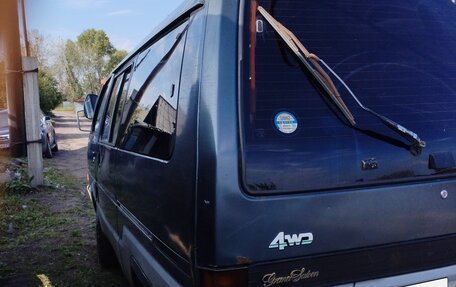 Nissan Largo III (W30), 1990 год, 150 000 рублей, 11 фотография