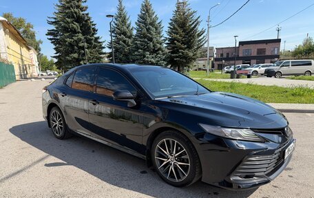 Toyota Camry, 2021 год, 2 620 000 рублей, 6 фотография