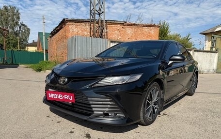 Toyota Camry, 2021 год, 2 620 000 рублей, 3 фотография