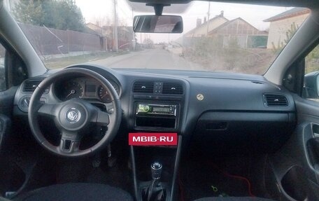 Volkswagen Polo VI (EU Market), 2011 год, 390 000 рублей, 10 фотография